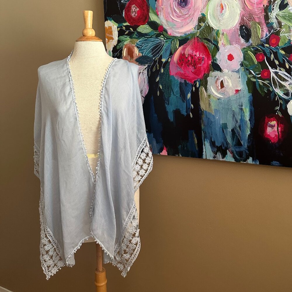 Light Blue Lace Trim Kimono Wrap One Size – Boho Summer Layering